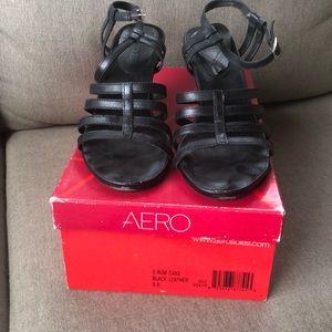 ☀️2 for $10☀️ Aerosoles 3 Rum Cake